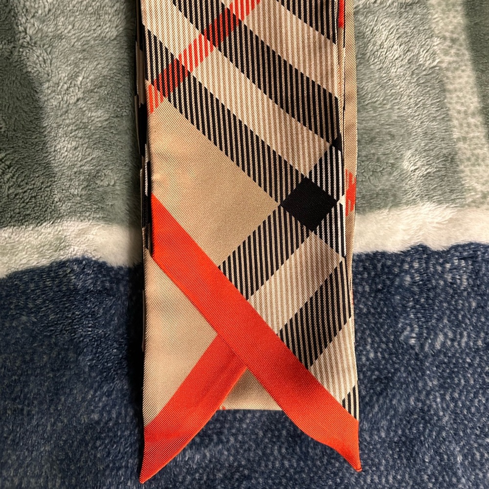 Burberry Skinny Silk Scarf Vintage Check Sand